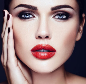 Fotolia_93470281_XS-300x293